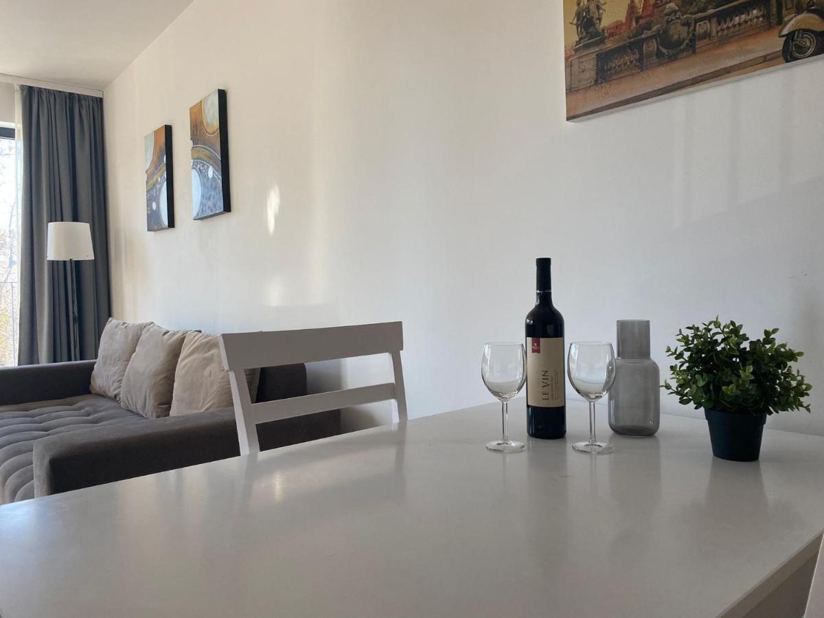 Brand New Apartment With Outdoor Swimming Pool Varna Exterior foto